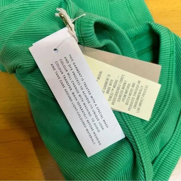 Aritzia - Wilfred Free Wish Tank - Picture 5 of 7